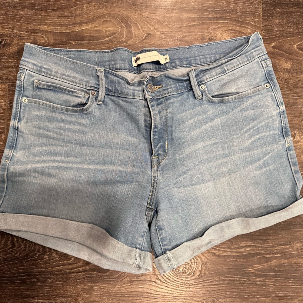 Levi Strauss Light Blue Denim Shorts size 31